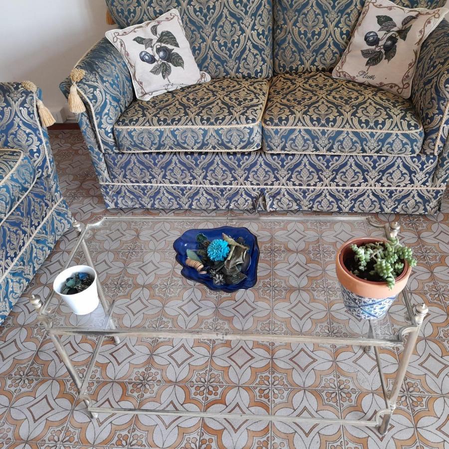 Domus Flavia Apartment แตร์โมลิ ภายนอก รูปภาพ